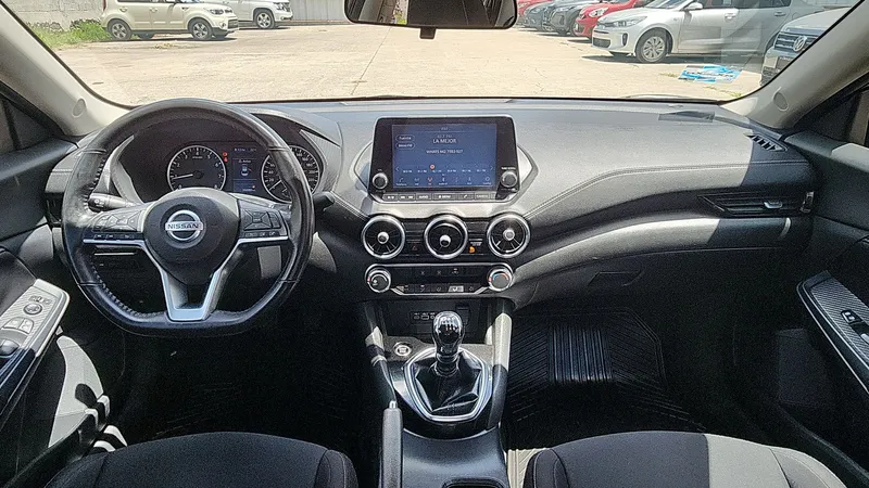 Nissan Sentra 2023