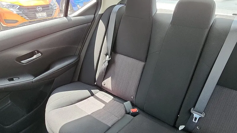 Nissan Sentra 2023