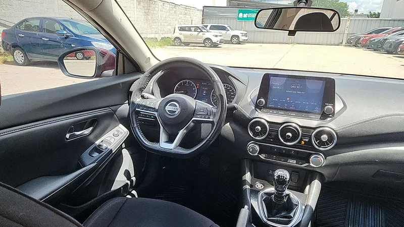 Nissan Sentra 2023
