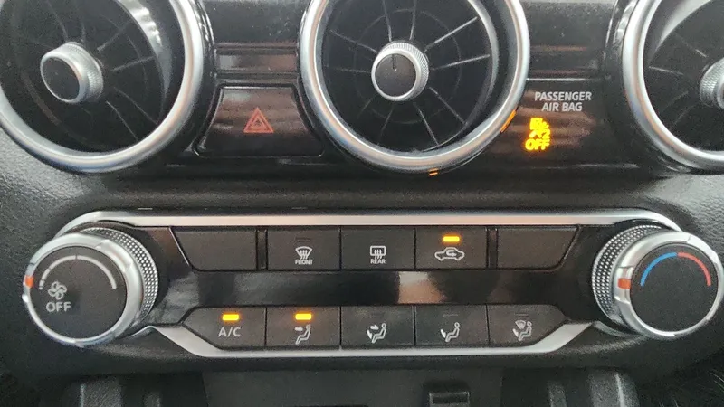 Nissan Sentra 2023