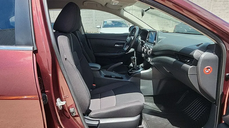 Nissan Sentra 2023