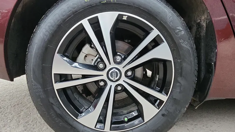 Nissan Sentra 2023