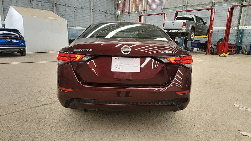 Nissan Sentra 2023
