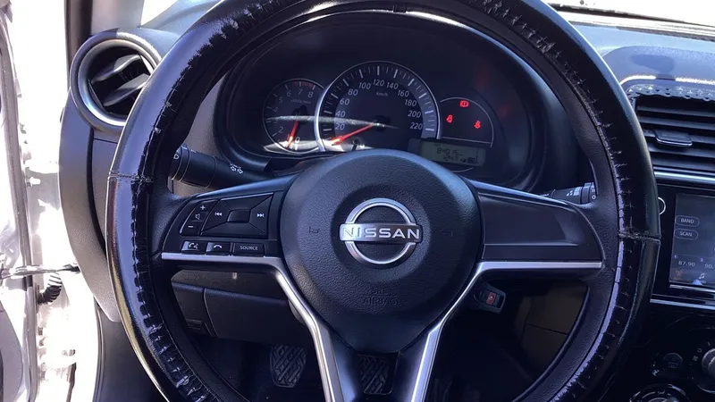 Nissan March 2023