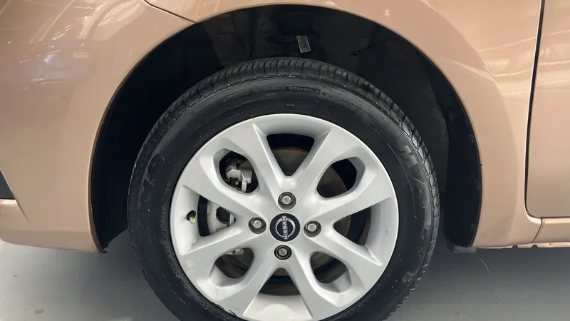 Nissan March 2023
