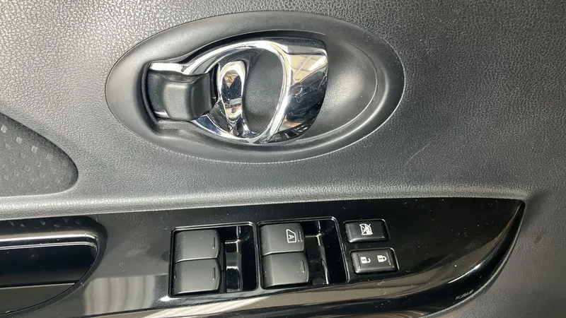 Nissan March 2023