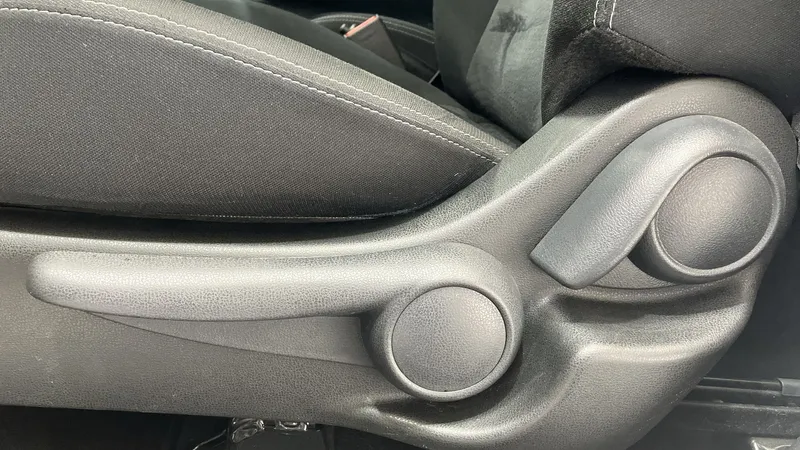 Nissan March 2023