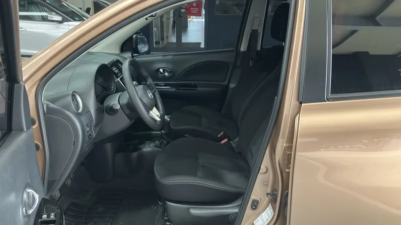Nissan March 2023
