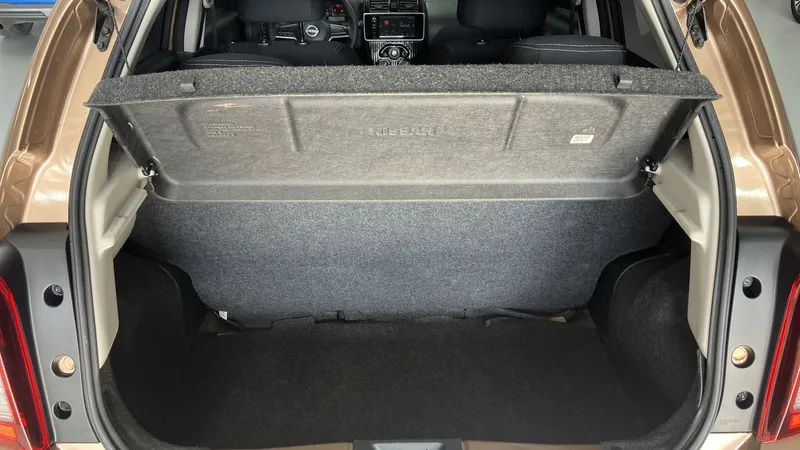 Nissan March 2023