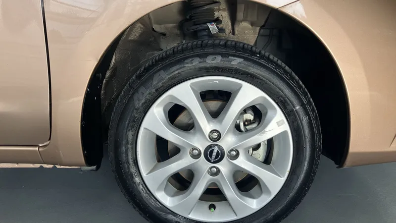 Nissan March 2023