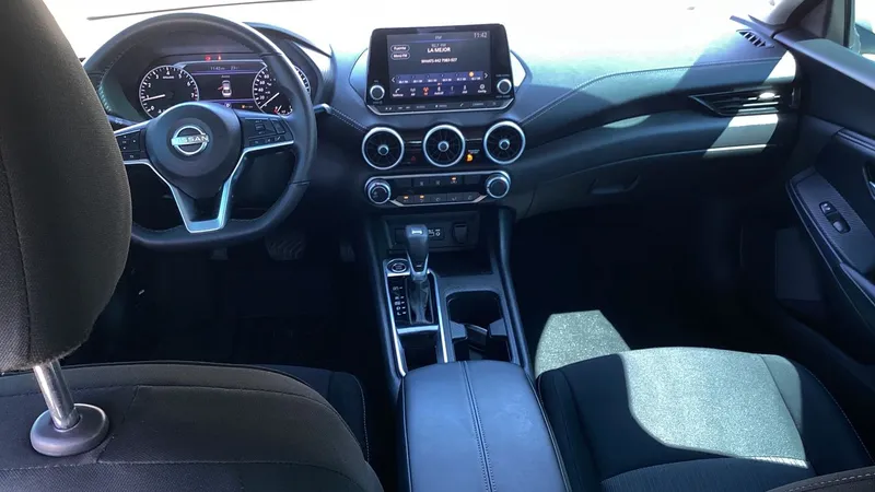 Nissan Sentra 2024