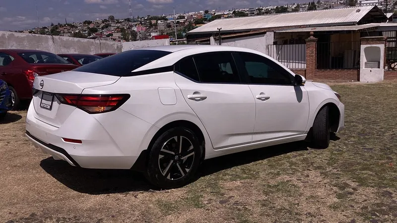 Nissan Sentra 2024