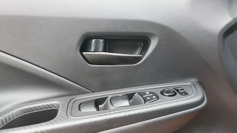Nissan Versa 2024