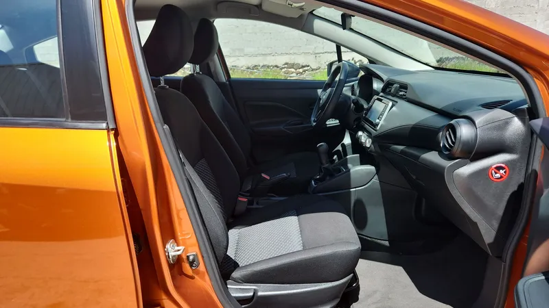 Nissan Versa 2024