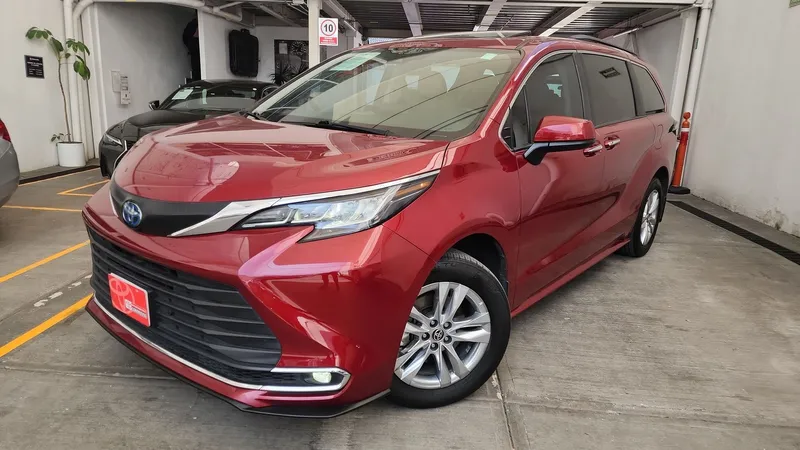 Toyota Sienna 2022