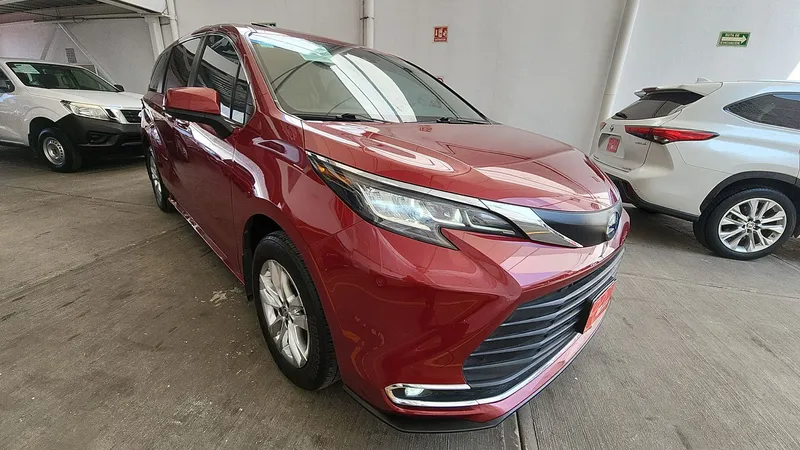Toyota Sienna 2022