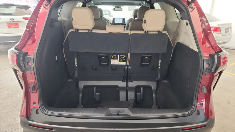 Toyota Sienna 2022