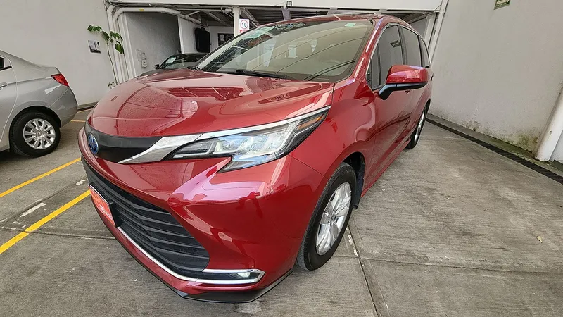 Toyota Sienna 2022