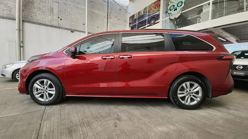 Toyota Sienna 2022