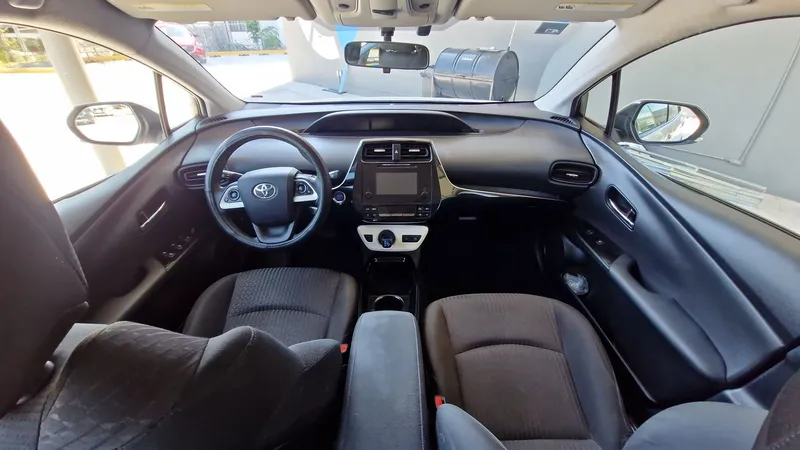 Toyota Prius 2017