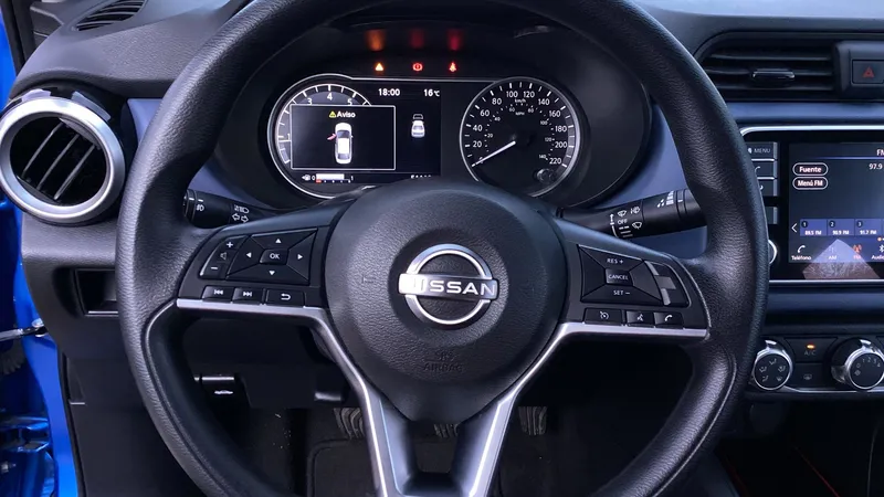 Nissan Versa 2023