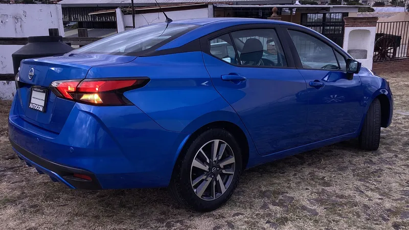 Nissan Versa 2023
