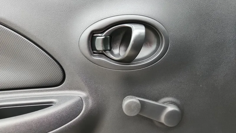 Nissan March 2024