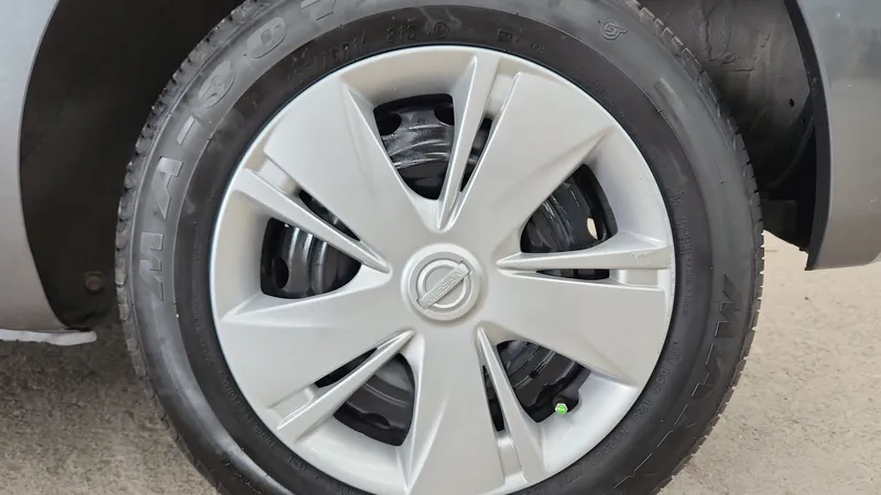 Nissan March 2024