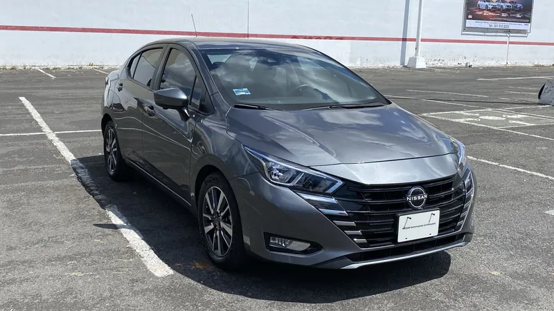 Nissan Versa 2023