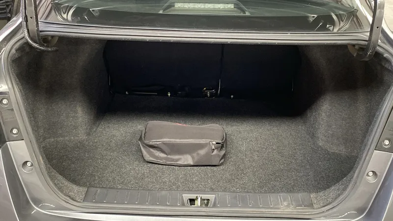 Nissan Versa 2023