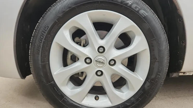 Nissan March 2018