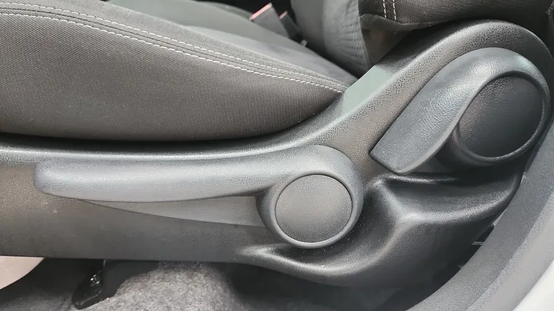 Nissan March 2018