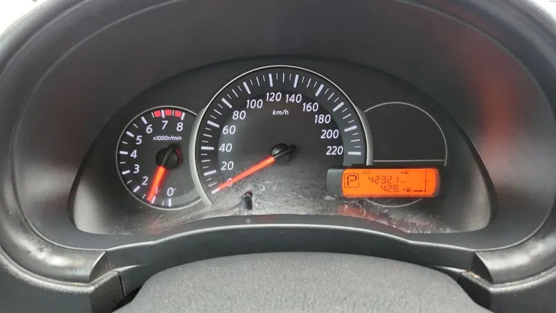 Nissan March 2018
