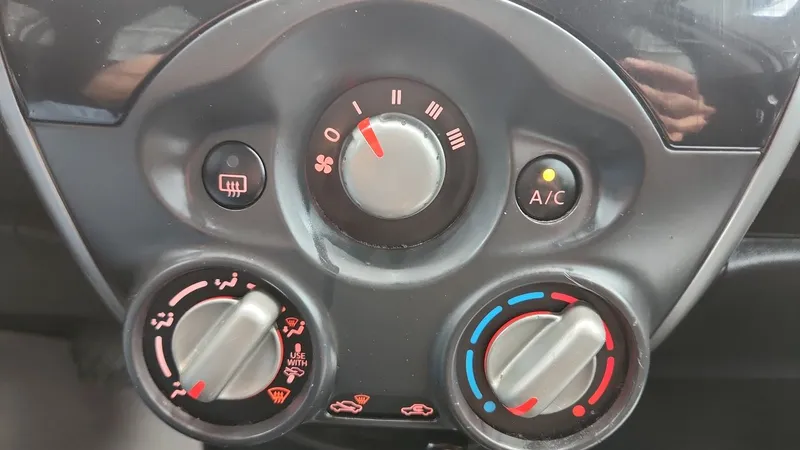 Nissan March 2018