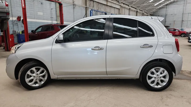 Nissan March 2018