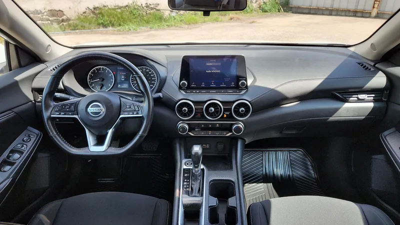 Nissan Sentra 2023