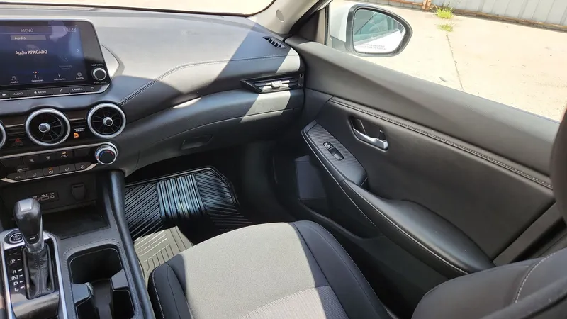 Nissan Sentra 2023