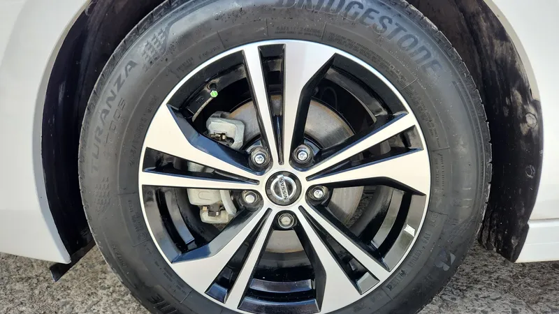 Nissan Sentra 2023