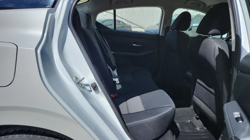 Nissan Sentra 2023