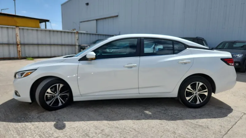 Nissan Sentra 2023