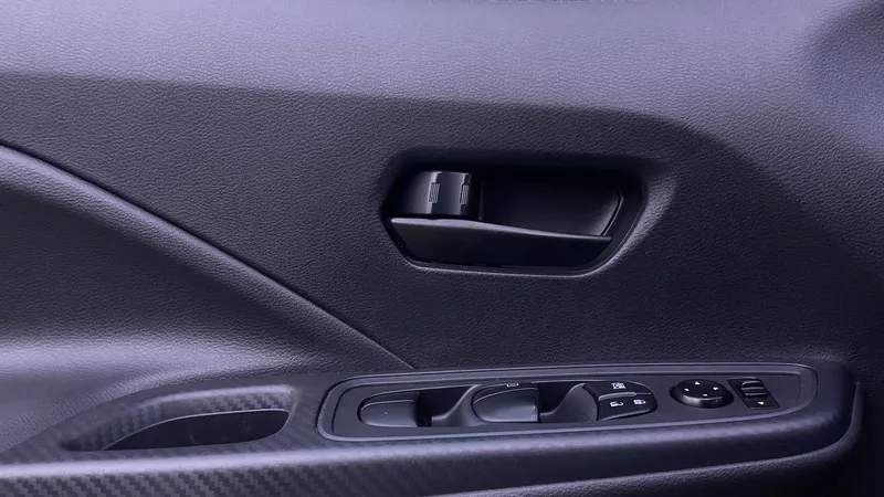 Nissan Versa 2023