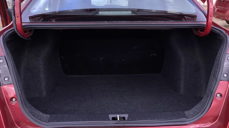 Nissan Versa 2023
