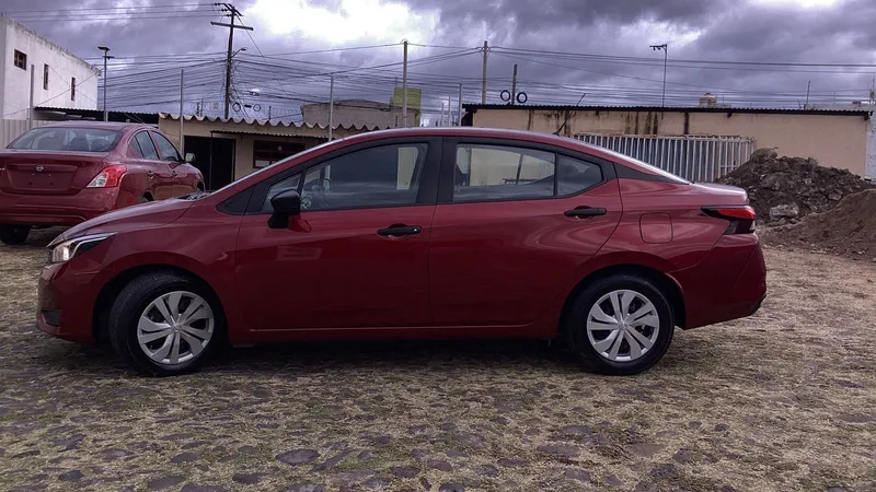 Nissan Versa 2023