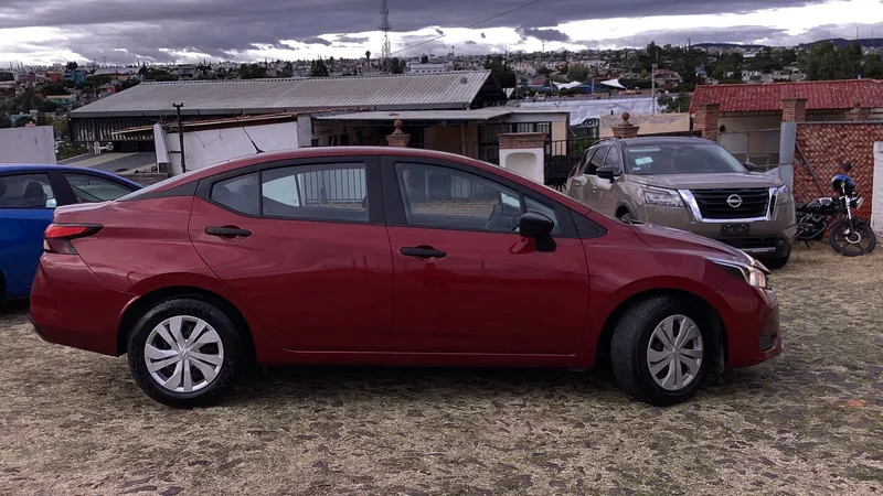 Nissan Versa 2023