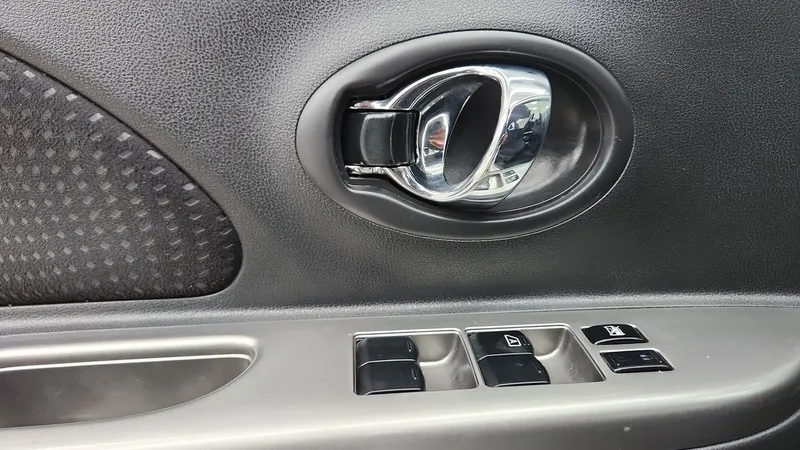 Nissan March 2020