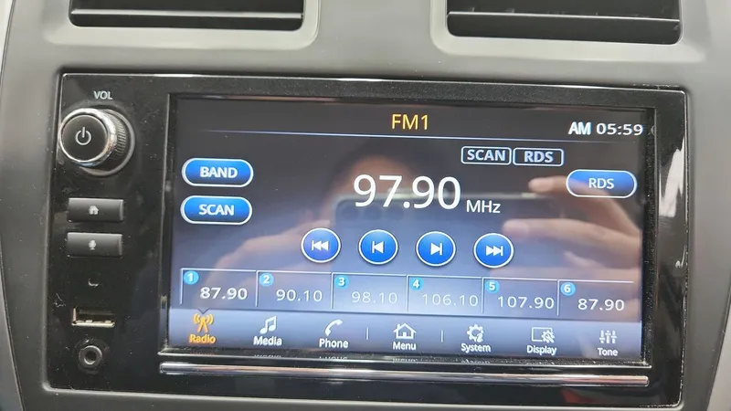 Nissan March 2020