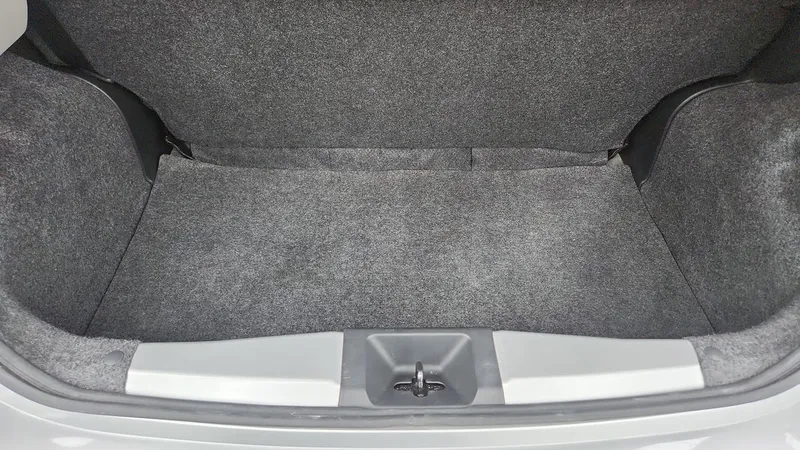 Nissan March 2020