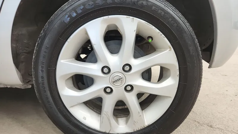 Nissan March 2020