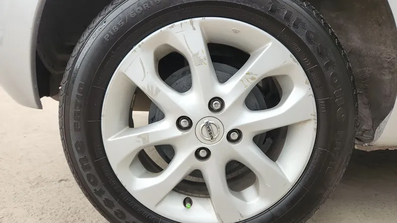 Nissan March 2020