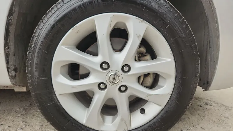 Nissan March 2020